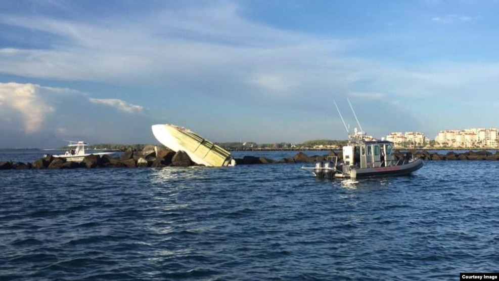 Escena del mortal accidente de bote en el que falleció José Fernández. (Foto: Departamento de Bomberos Miami-Dade)