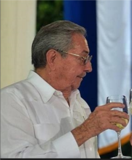 Los vinicultores de California esperan mostrar sus vinos a Raúl Castro.