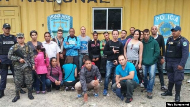 Honduras retiene a 47 cubanos el 7 de julio.