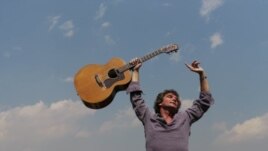 Iván Latour presenta su nuevo álbum en Miami