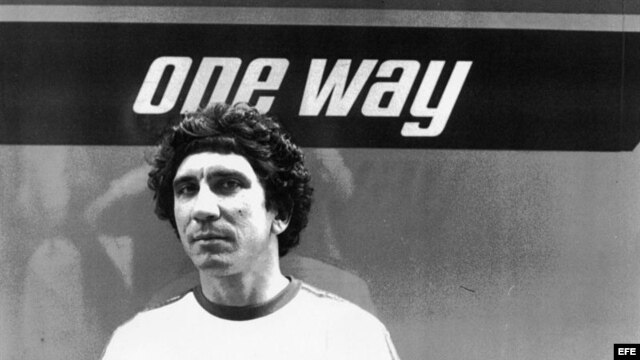  Fotografía facilitada por la editorial Point de Lunettes y realizada por el pintor Jorge Camacho, de Reinaldo Arenas en Nueva York. 