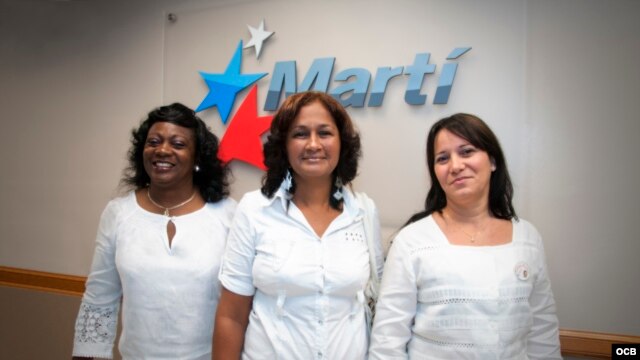Las Damas de Blanco visitan Radio y TV Martí