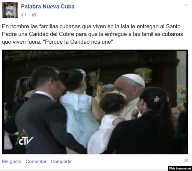 Familia cubana entrega al Papa imagen de La Caridad para compartirla con cubanos en el exterior