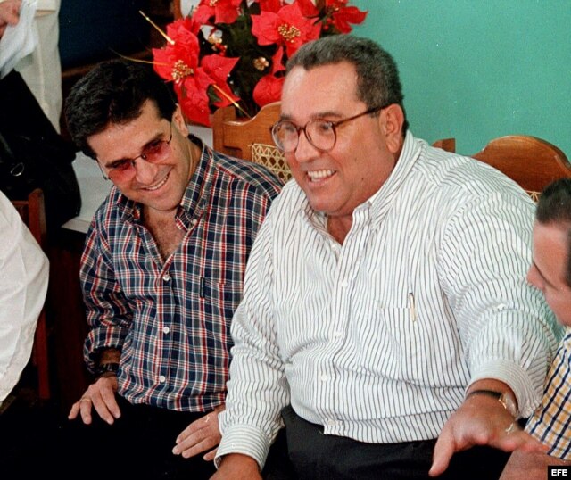 (Archivo) El ex canciller cubano Roberto Robaina y el ex Presidente de Nicaragua Arnoldo Alemán.
