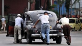 “guardar el carro”
