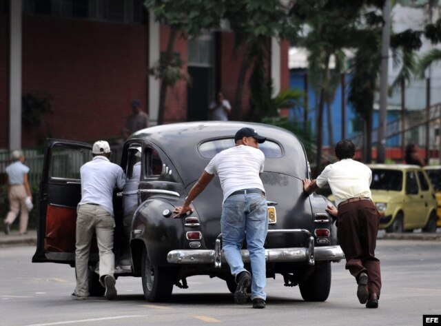 “guardar el carro”