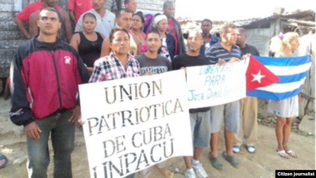 Activistas de UNPACU durante una protesta. Foto Archivo.