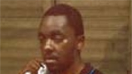 Loïc Junior Niombo.