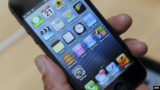 El iPhone5 ya ha sido puesto a la venta.