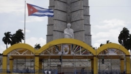 La Plaza de la Revolución de La Habana se alista para recibir a Benedicto XVI 
