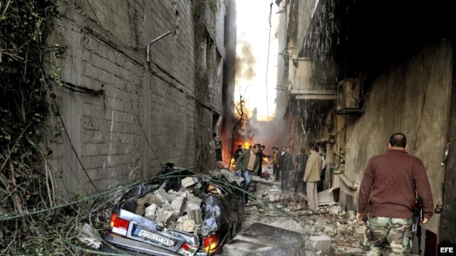 El escenario de un ataque con coche bomba en Yarmana, de mayoría drusa, en Damasco, Siria. Foto de archivo.