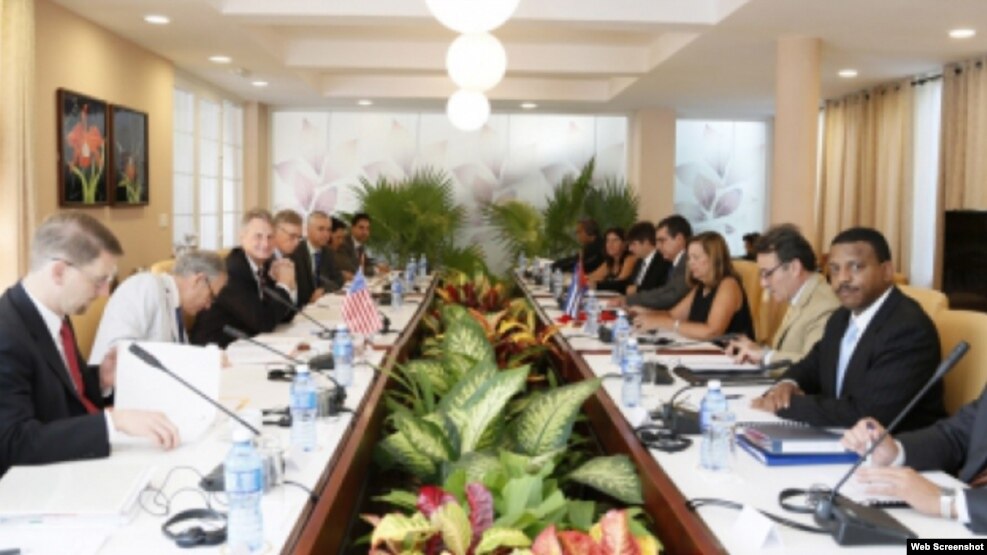 Primera reunión de la Comisión Bilateral Cuba-EEUU. 