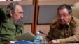 Archivo, los hermanos Fidel (izda) y Raúl Castro (dcha).