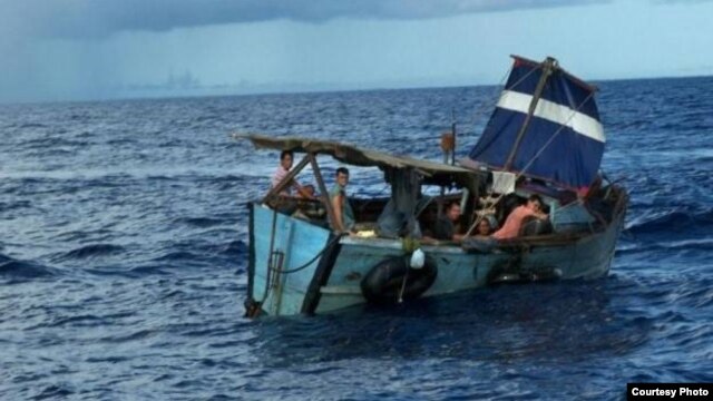 En esta embarcación llegaron en enero a Progreso, Yucatán, ocho  balseros cubanos (SIPSE).