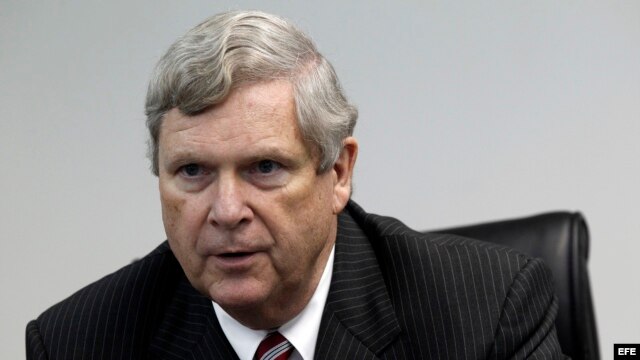 El secretario de agricultura de Estados Unidos, Thomas Vilsack, de visita en La Habana. EFE