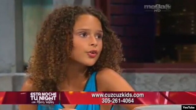 América Valdés en el programa de su padre en Mega Tv.