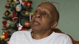 Aerchivo - Guillermo Farinas en su casa en Santa Clara, Cuba.  