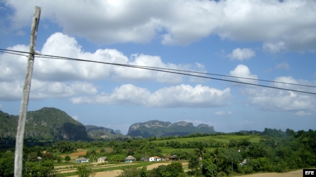 Valle de Viñales uno de los sitios de visita en el marco de los contactos "pueblo a pueblo" 