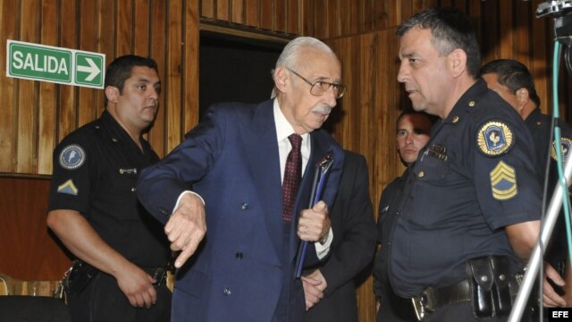 Jorge Videla asiste al juicio que se le sigue por crímenes de lesa humanidad