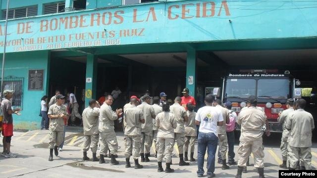 Sede del cuerpo de bomberos en La Ceiba, Honduras 