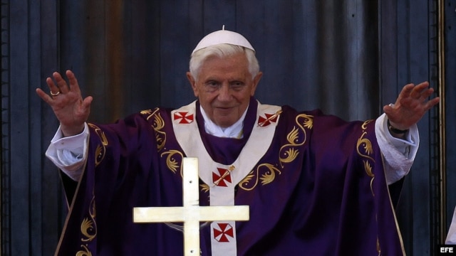 El papa Benedicto XVI oficia una misa en La Habana durante su visita en marzo de 2012.