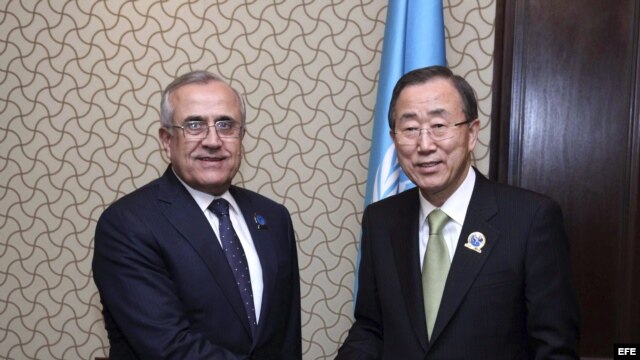 KUWAIT. Reunión del presidente libanés, Michel Suleiman, con el secretario general de la ONU, Ban ki-Moon, durante la Conferencia de Donantes