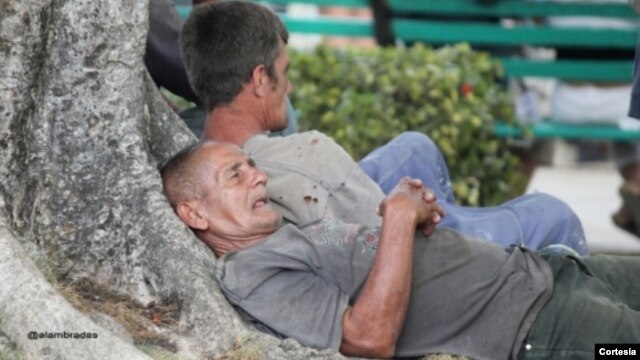 Ancianos a la deriva