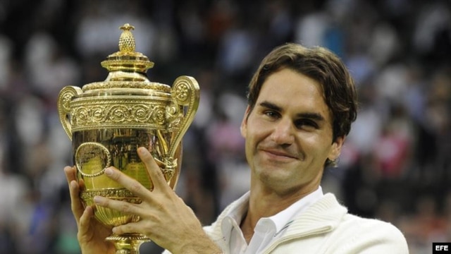 Roger Federer, campeón de Wimbledon 2012.
