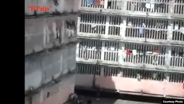 Patio del Combinado del Este, filmado secretamente por el recluso indio Dalvinder Singh
