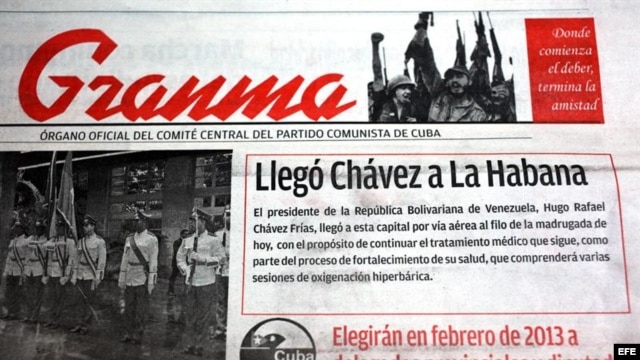 Granma informó en una escueta nota la llegada de Hugo Chávez a La Habana.