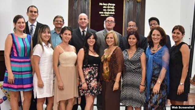 Graduados del curso Cuba-Emprende