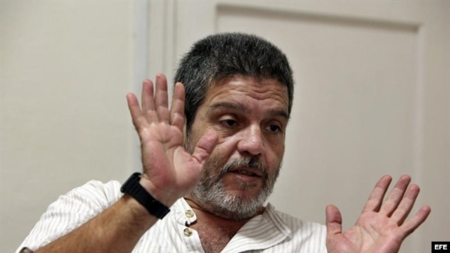 Marco León Calarcá, uno de los negociadores de las comunistas FARC.