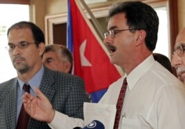 El presidente del Movimiento Democracia, Ramón Saúl Sánchez .