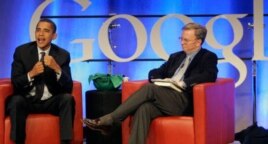 Caballo de Troya: Erich Schmidt (d) CEO de Google, propuso a La Habana Wi-Fi barato y fue ignorado.