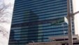 Exiliados cubanos protestan frente a la Misión Diplomática de Cuba ante la ONU en Nueva York