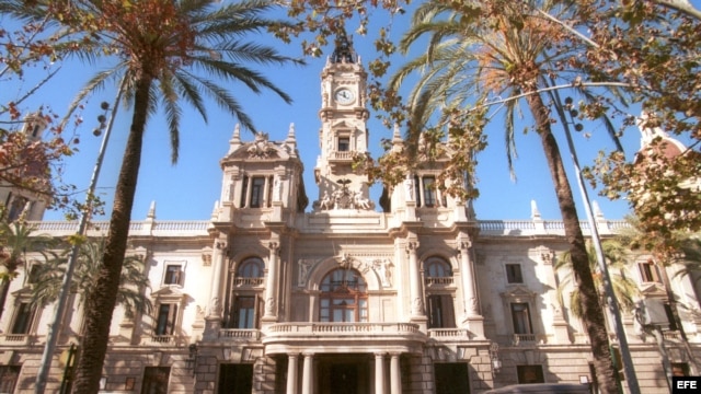 Fachada del Ayuntamiento de Valencia.