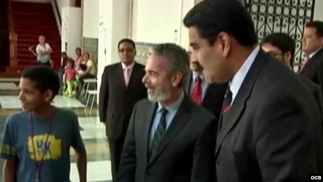 El presidente Hugo Chávez “intervenido” quirúrgicamente en La Habana