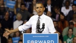Barack Obama, quien aspira a la reelección por el Partido Demócrata, habla durante un mítin en la Universidad de Kent State. 