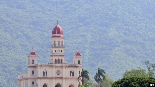 Vista de la Iglesia del Cobre, santuario de la virgen de la Virgen de la Caridad, patrona de Cuba.