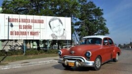 Valla con Hugo Chávez en las calles habaneras