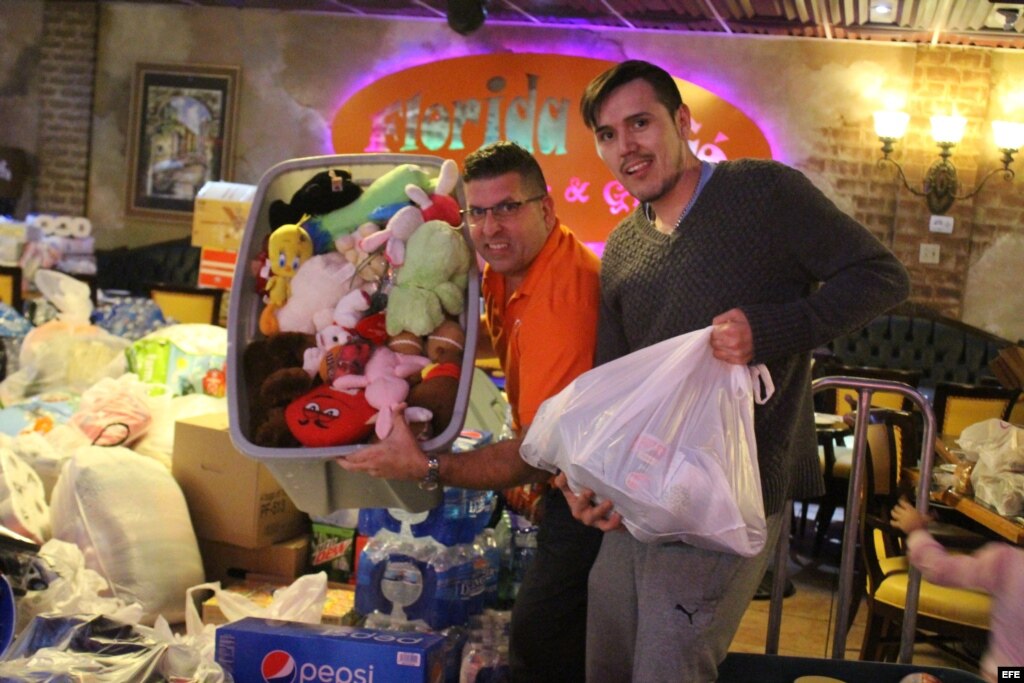 Cubanos de Las Vegas recaudan ayuda para migrantes afectados ... - Martí Noticias