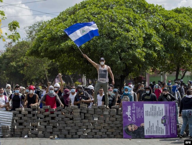 Promesa de diálogo de Ortega no calma agitación social en Nicaragua.
