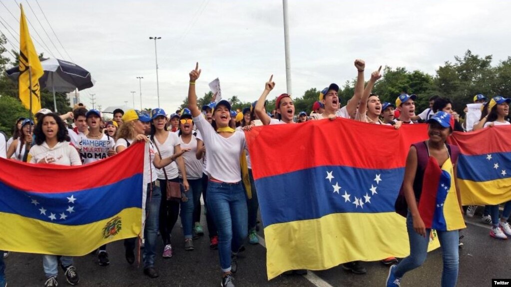 El "plantón" opositor en Anzoátegui. (NTN24 Venezuela)