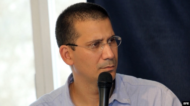 Activist Antonio Rodiles