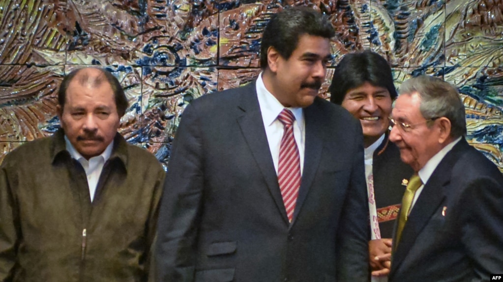 En la foto Daniel Ortega, Nicolás Maduro, Evo Morales y Raúl Castro.