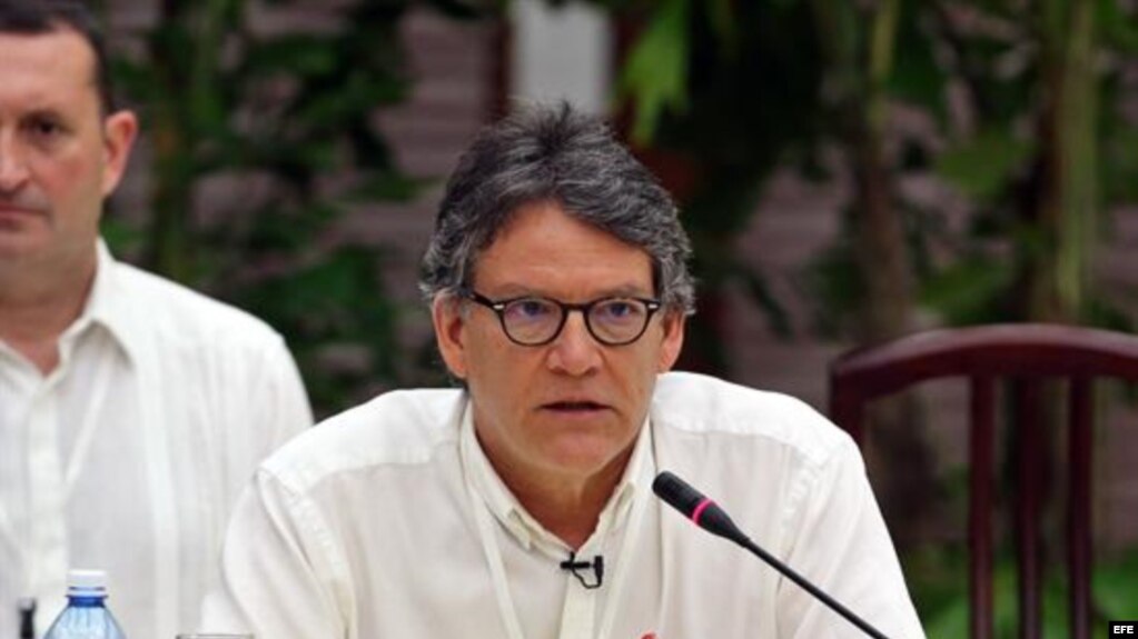 Gustavo Bell, jefe de la delegaciÃ³n gubernamental de Colombia en negociaciones con el ELN