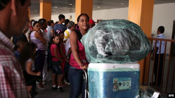 El envío de paquetes a Cuba es muy utilizado en Miami, donde vive la mayor comunidad de cubanos en EEUU.