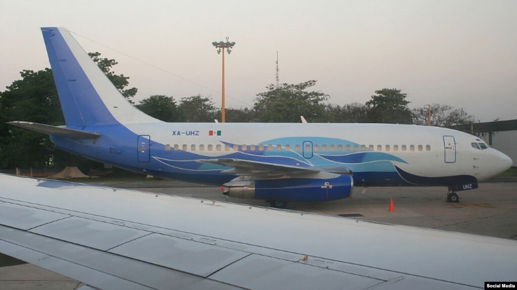 El Boeing 737-200 matrÃ­cula XA-UHZ que se estrellÃ³ en La Habana, con los colores de Global Air-Damojh y la bandera de MÃ©xico.