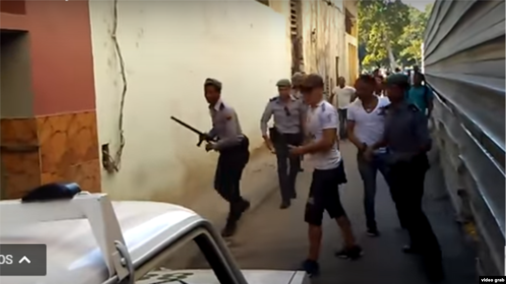 Tomado del Video: Denuncia: Abuso policial en Centro Habana