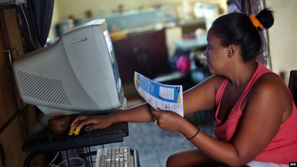 Los cubanos viven entusiasmados por esta apertura a la red, aunque muchos se preguntan si podrán mantener el nuevo servicio.